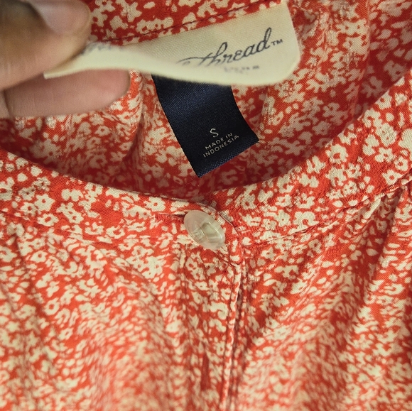 Universal Thread button down blouse - Picture 2 of 4